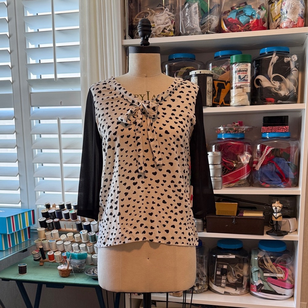 Charming Charlie Black and White Heart Blouse